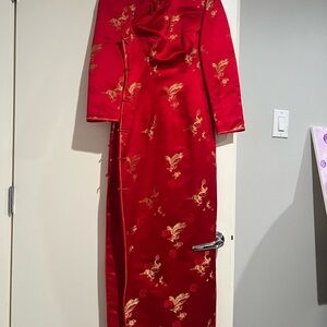 Elegant Red Cheongsam Dress with Gold Embroidery